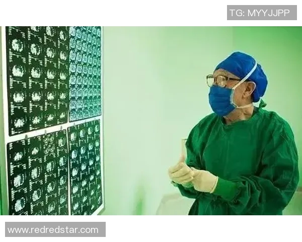 足球明星精彩瞬间解说视频带你领略绿茵场上的传奇与激情